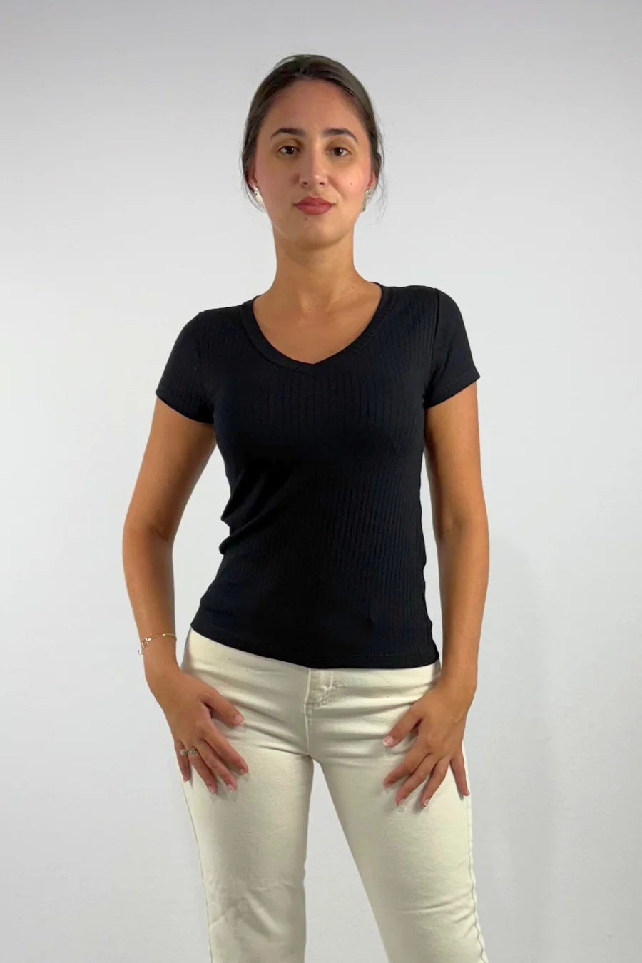 Blusa Feminina Gola V em Viscose Canelado