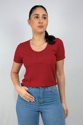 Blusa Feminina com Detalhes de Botões em Viscose Canelado