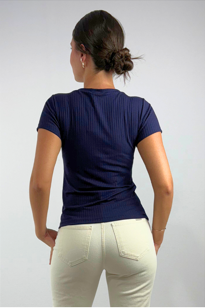 Blusa Feminina Gola V em Viscose Canelado