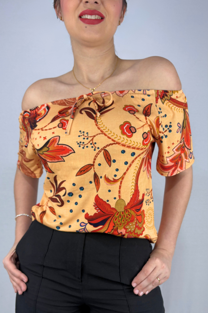 Blusa Feminina Ciganinha com Detalhe Frontal em Viscolycra e Estampa Digital