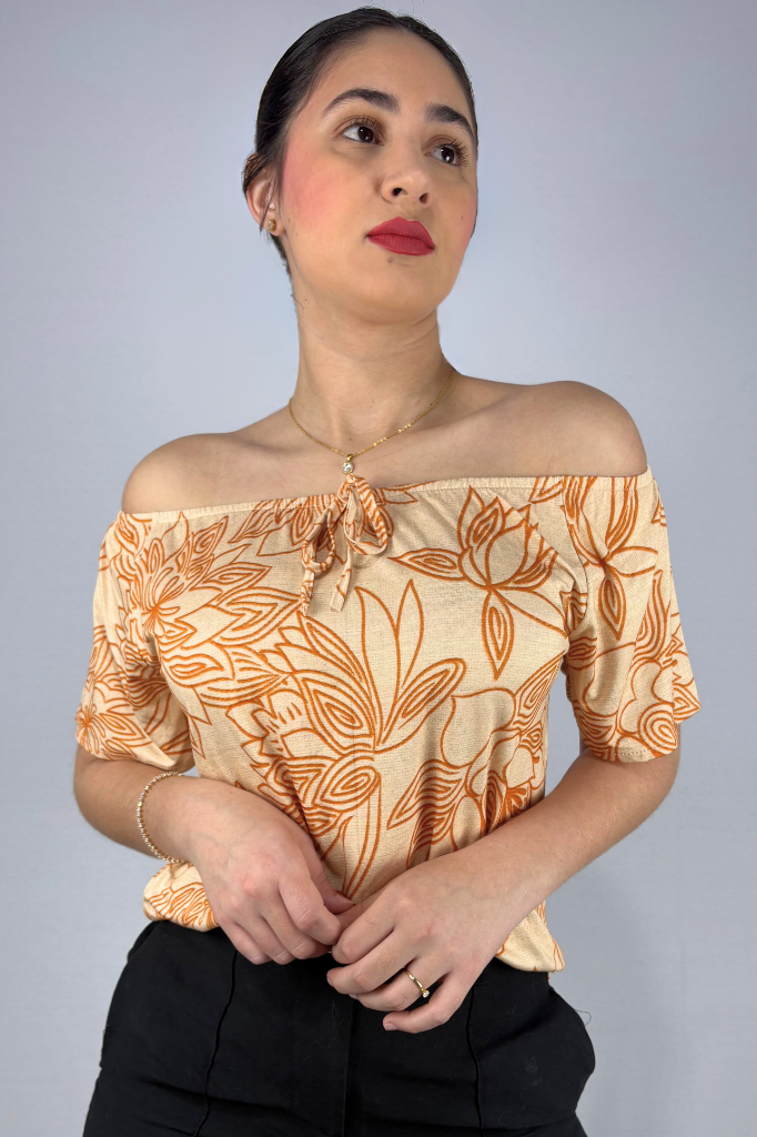 Blusa Feminina Ciganinha com Detalhe Frontal em Viscolycra e Estampa Digital