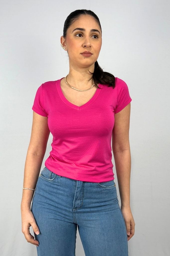 Blusa Básica Feminina Decote V em Malha Viscolycra