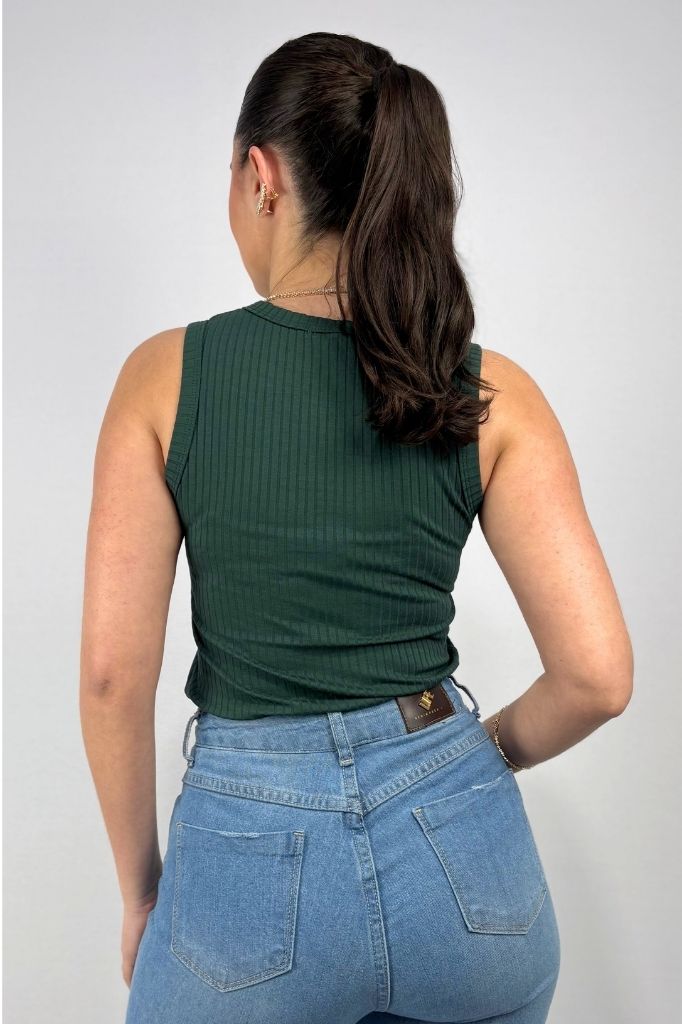 Regata Feminina Gola Redonda em Viscose Canelado