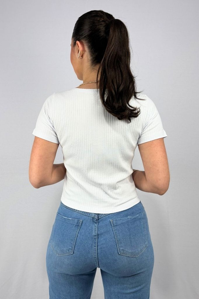 Blusa Feminina com Detalhe de Amarração Frontal em Viscose Canelado