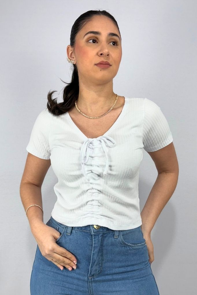 Blusa Feminina com Detalhe de Amarração Frontal em Viscose Canelado
