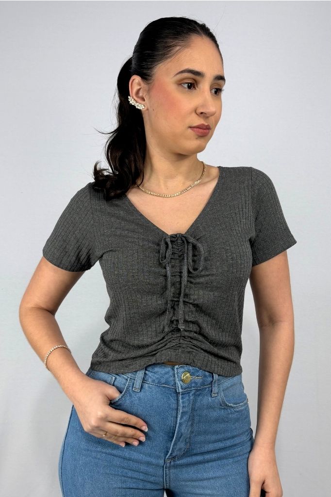 Blusa Feminina com Detalhe de Amarração Frontal em Viscose Canelado