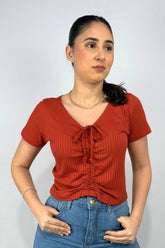 Blusa Feminina com Detalhe de Amarração Frontal em Viscose Canelado