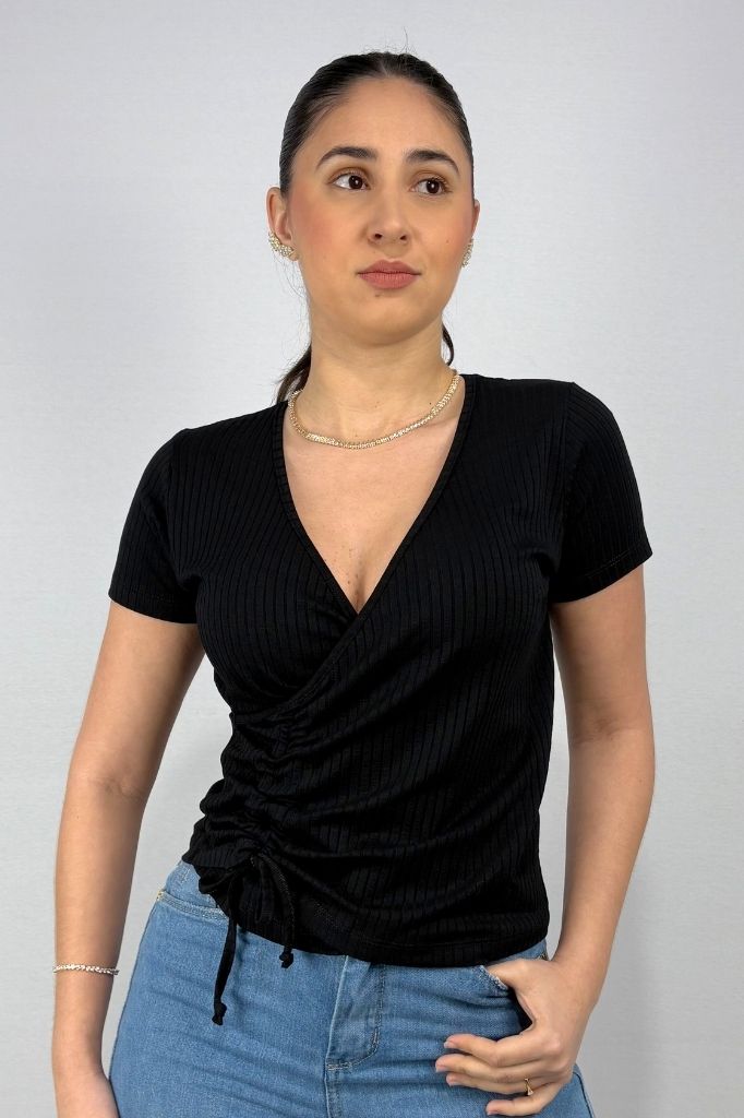 Blusa Feminina com Decote Transpassado em Viscose Canelado
