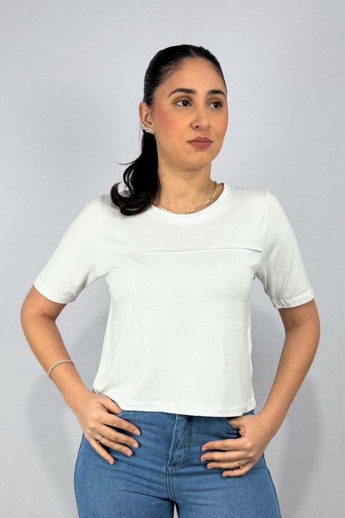 Blusa Cropped com Detalhe Frontal em Viscolycra