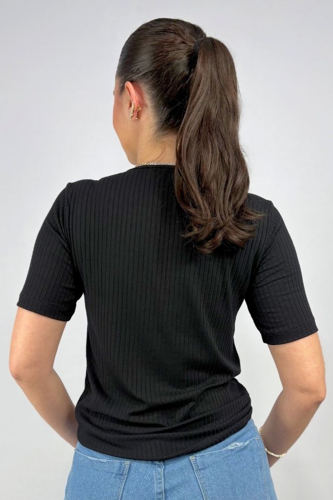 Blusa Feminina com Decote Quadrado em Viscose Canelado