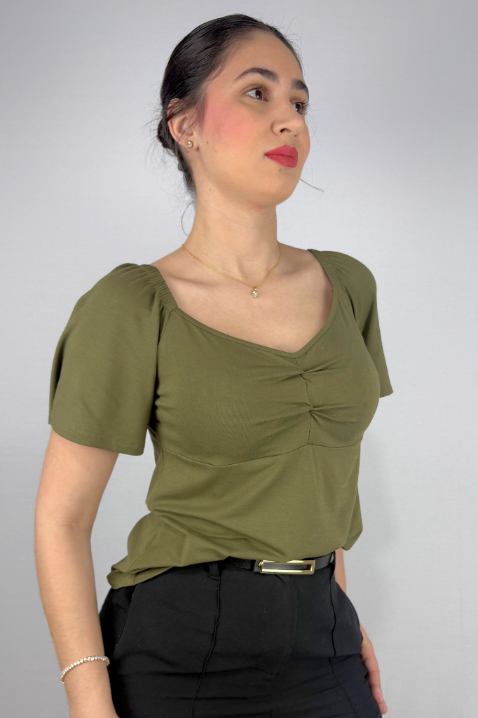 Blusa Ciganinha com Detalhe Frontal em Viscolycra