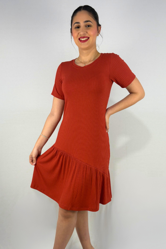 Vestido Curto com Babado em Viscose Canelado