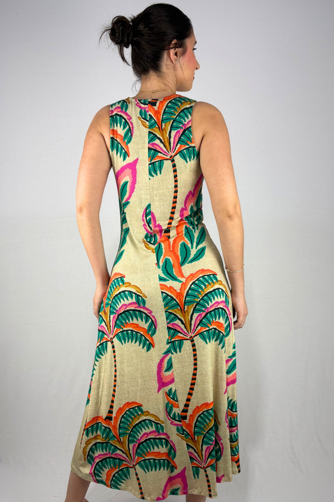 Vestido Longo Estampado com Detalhe de Amarração Frontal em Viscolycra e Estampa Digital