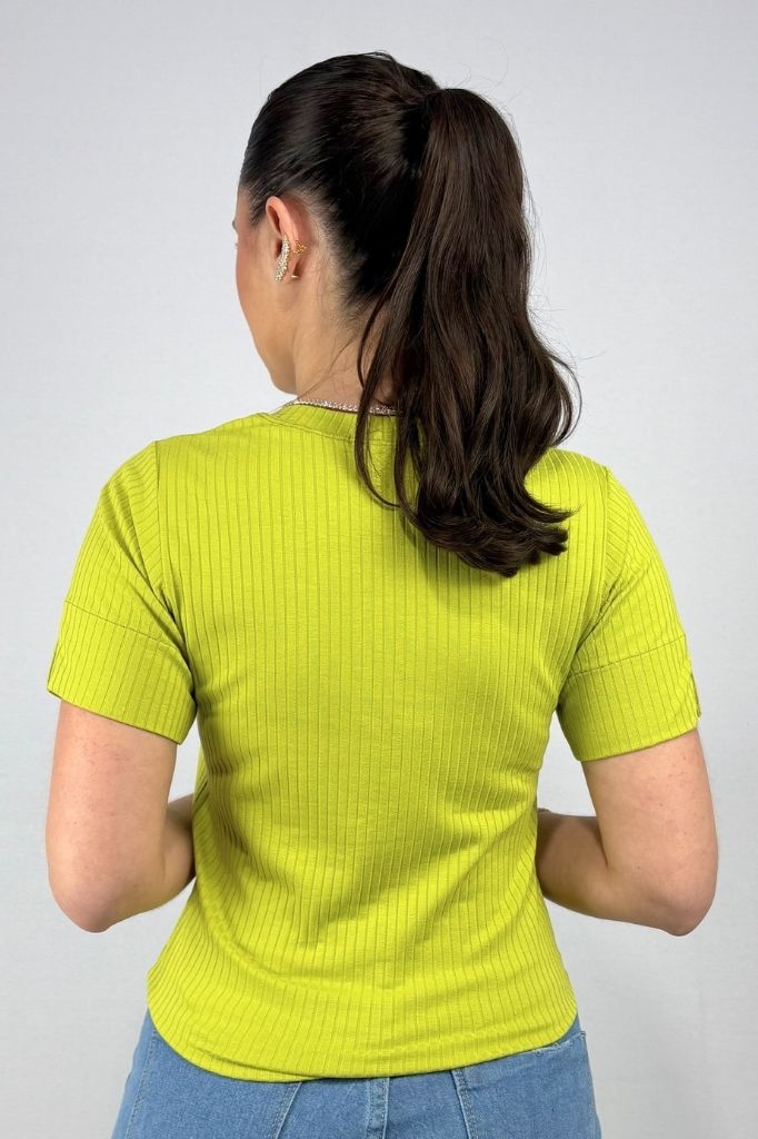 Blusa Feminina com Detalhe na Manga em Viscose Canelado