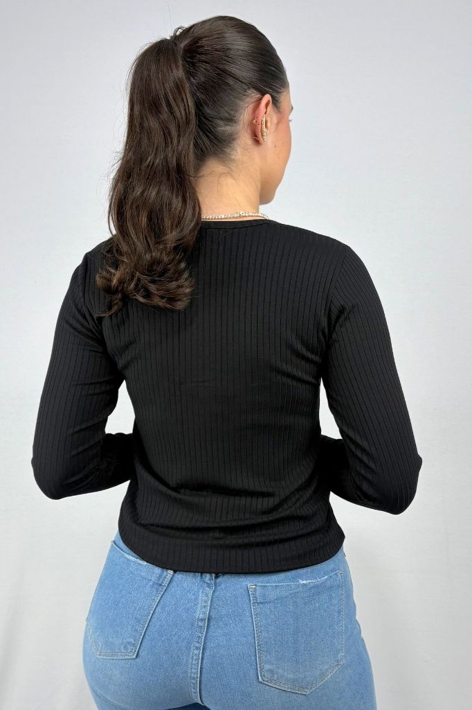 Blusa Manga Comprida com Detalhes de Botões em Viscose Canelado