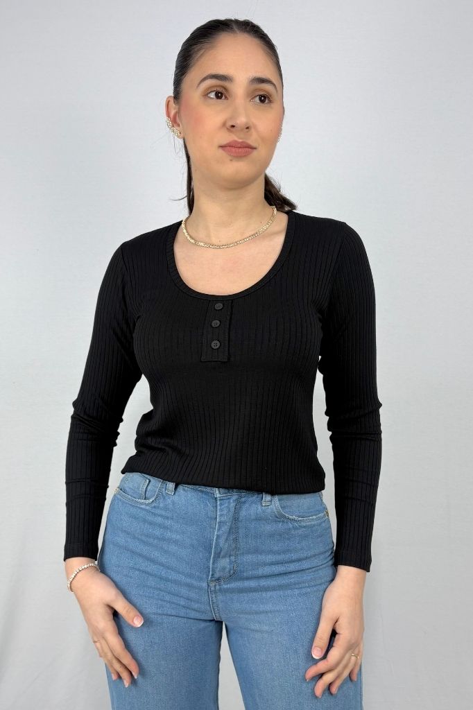 Blusa Manga Comprida com Detalhes de Botões em Viscose Canelado