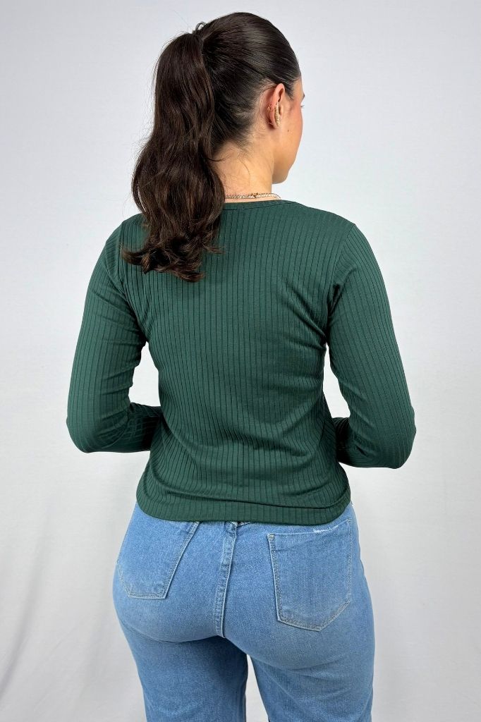 Blusa Manga Comprida com Detalhes de Botões em Viscose Canelado