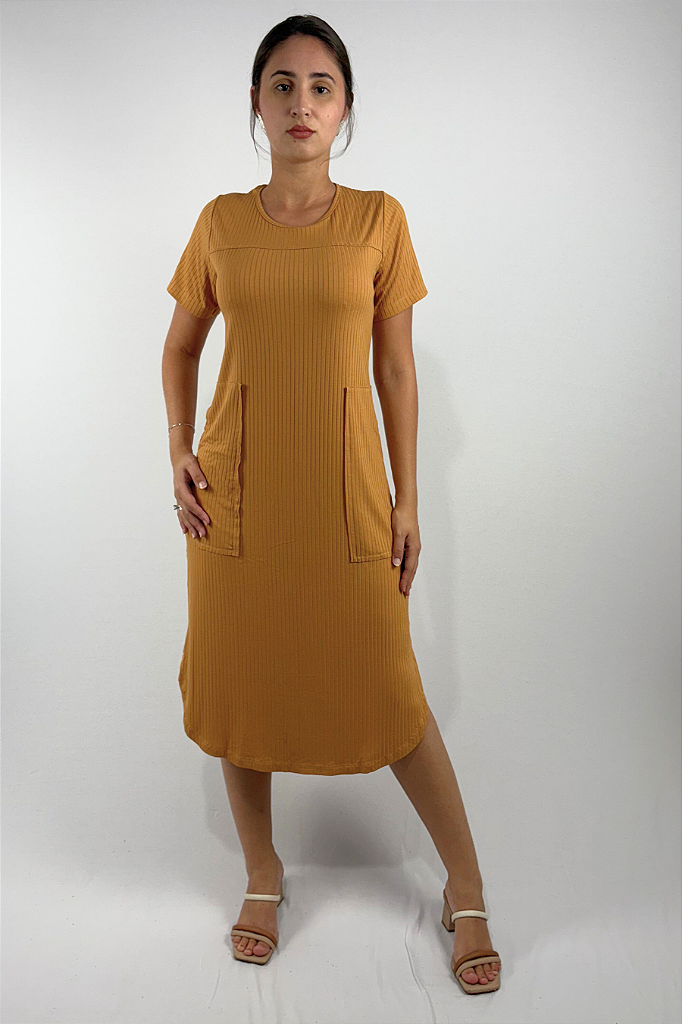 Vestido Midi com Bolsos e Fenda Lateral em Viscose Canelado