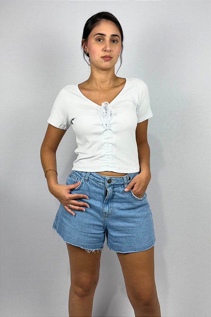 Blusa Feminina com Detalhe de Amarração Frontal em Viscose Canelado