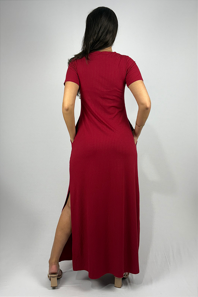 Vestido Longo com Bolso e Fenda Lateral em Viscose Canelado
