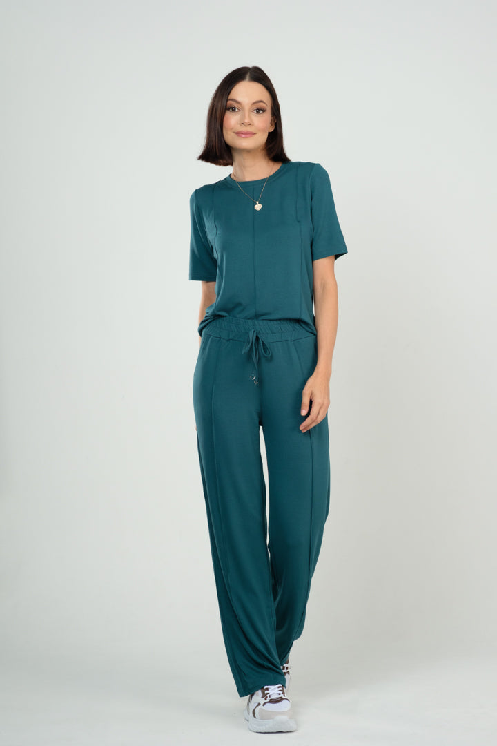 Conjunto Calça e Blusa com Detalhe de Friso Frontal com Bolsos em Visco Moletinho