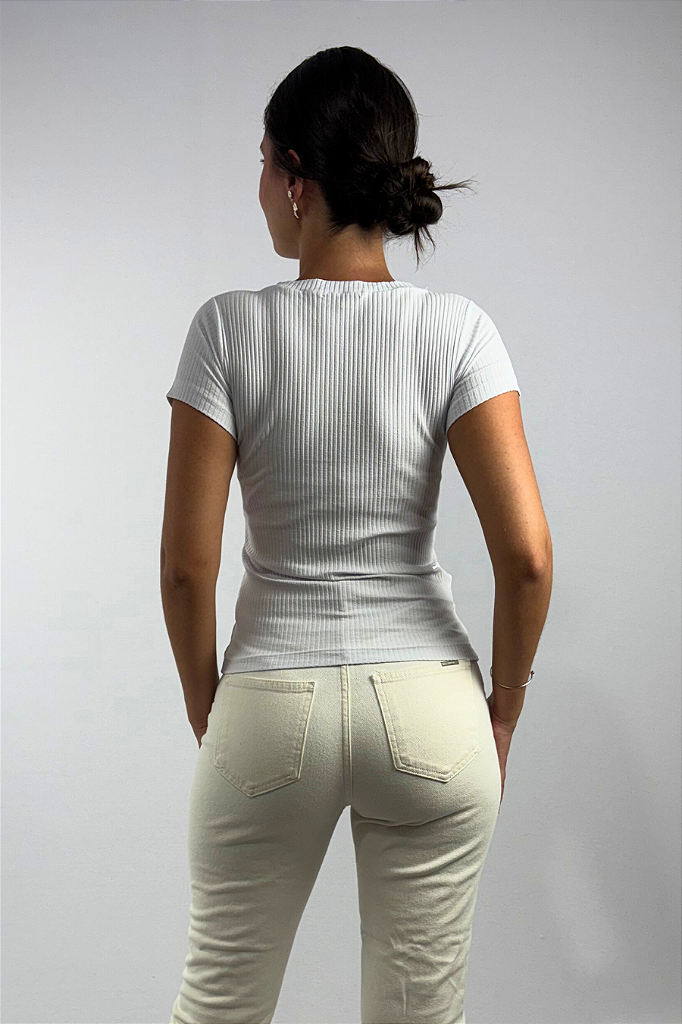 Blusa Feminina Gola V em Viscose Canelado