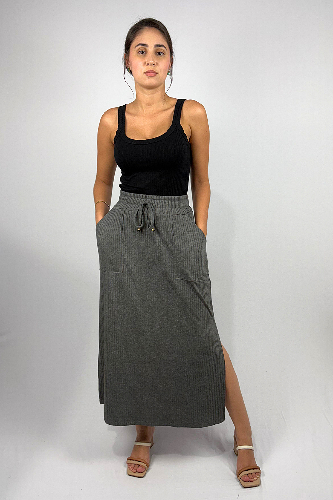Saia Midi com Bolso e Fenda Lateral em Viscose Canelado