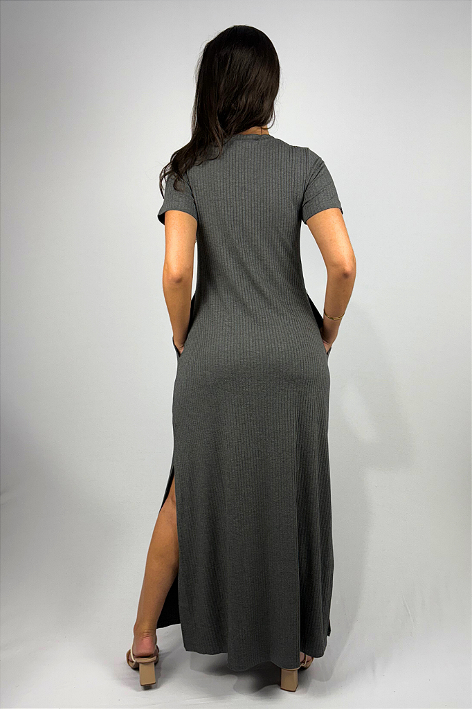 Vestido Longo com Bolso e Fenda Lateral em Viscose Canelado