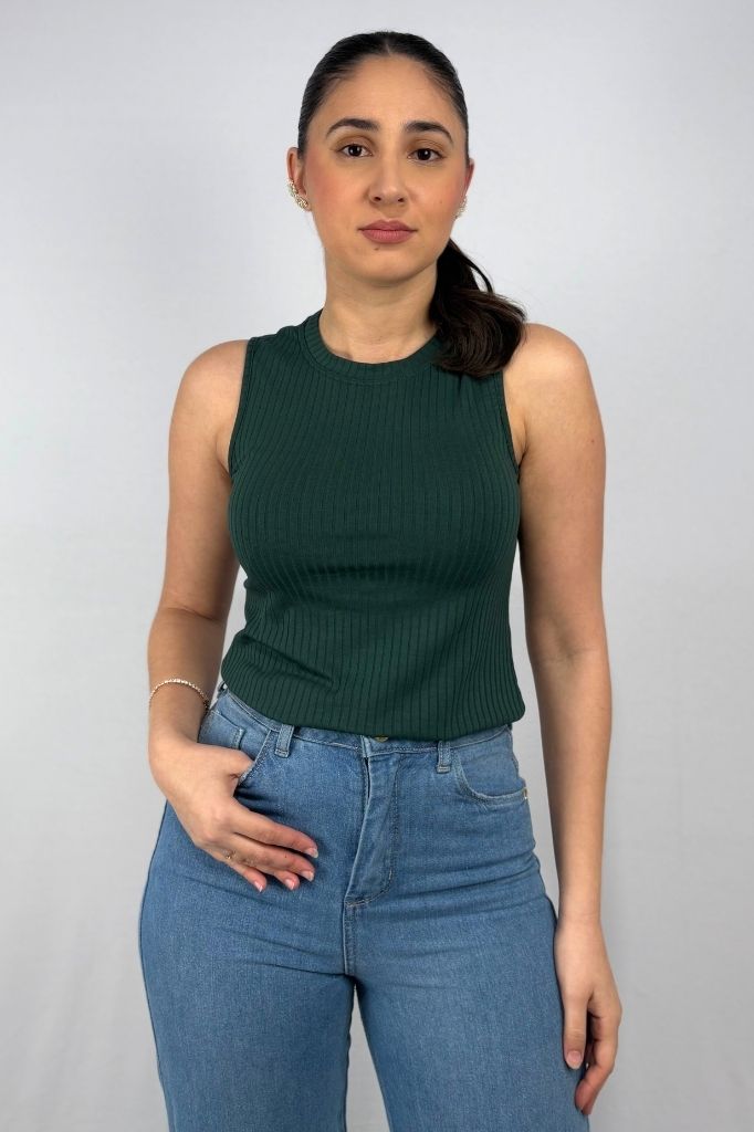 Regata Feminina em Viscose Canelado