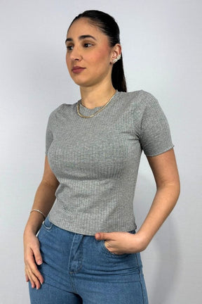 Blusa Feminina com Manga Frufru em Viscose Canelado