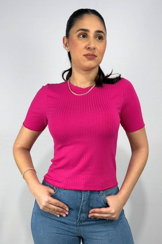 Blusa Feminina com Manga Frufru em Viscose Canelado