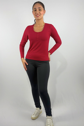 Blusa Manga Comprida com Detalhes de Botões em Viscose Canelado