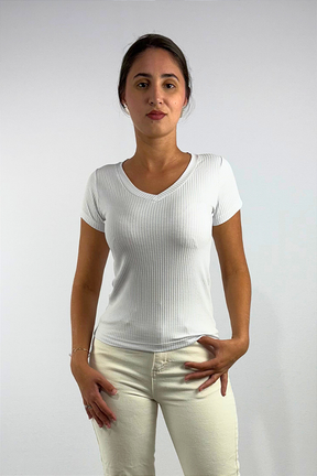 Blusa Feminina Gola V em Viscose Canelado