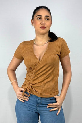 Blusa Feminina com Decote Transpassado em Viscose Canelado