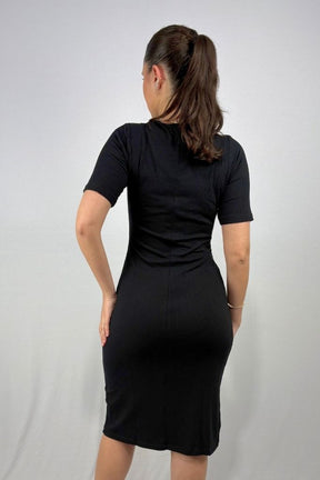 Vestido Midi com Detalhe de Amarração Frontal em Viscose Canelado