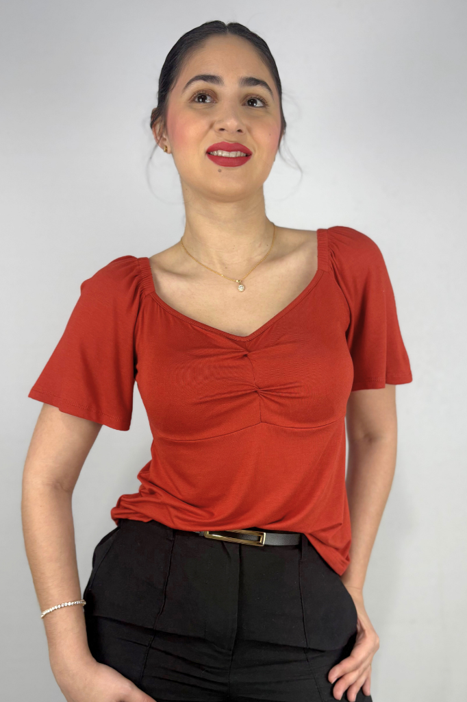 Blusa Ciganinha com Detalhe Frontal em Viscolycra
