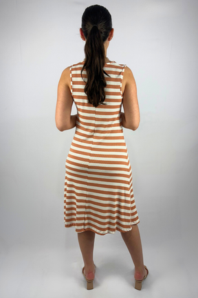 Vestido Midi Listrado com Cinto em Viscose Canelado Premium