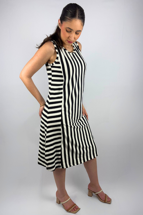 Vestido Midi Listrado com Cinto em Viscose Canelado Premium