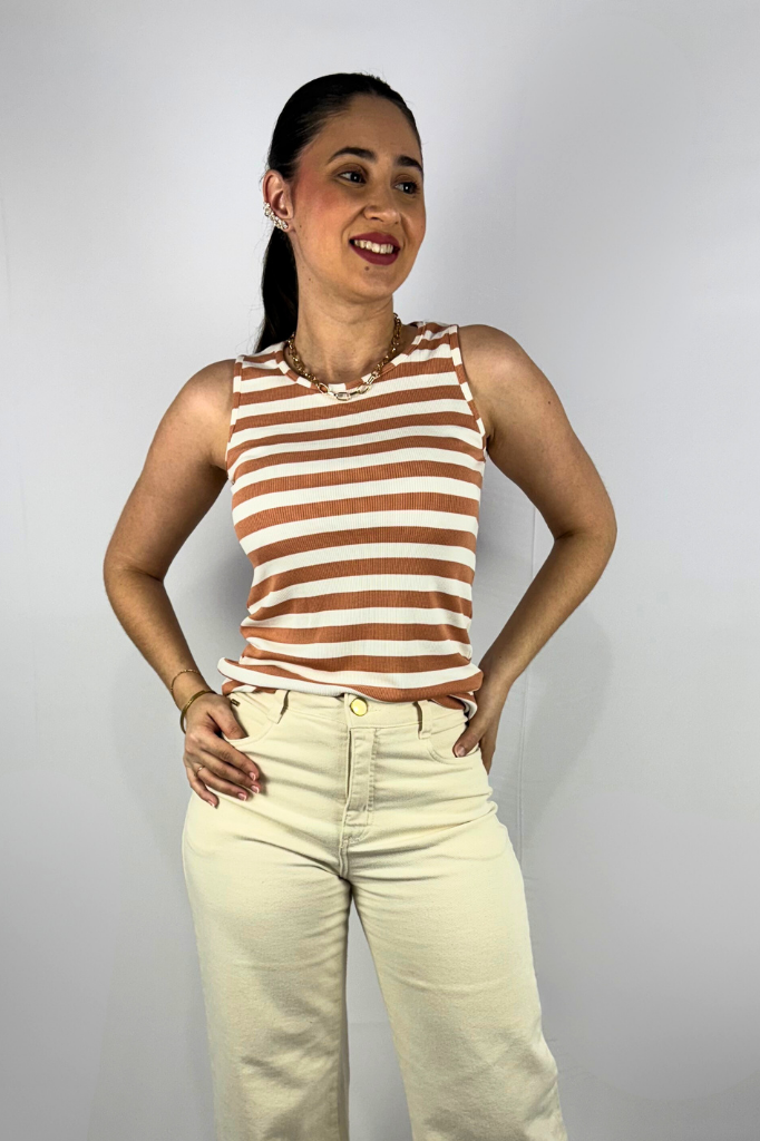 Regata Feminina Listrada em Viscose Canelado Premium