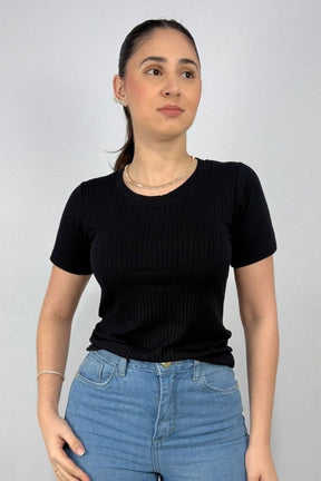 Blusa Feminina com Detalhe na Manga em Viscose Canelado