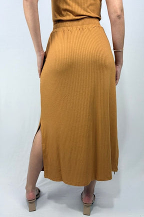 Saia Midi com Bolso e Fenda Lateral em Viscose Canelado