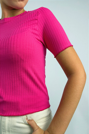 Blusa Feminina com Manga Frufru em Viscose Canelado