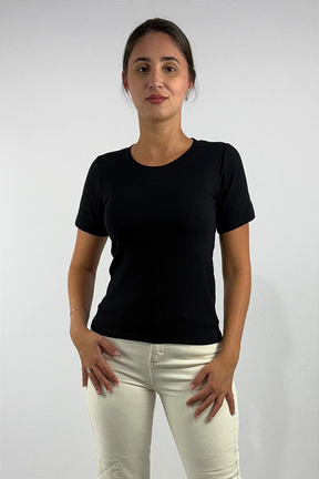 Blusa Feminina com Detalhe na Manga em Viscose Canelado