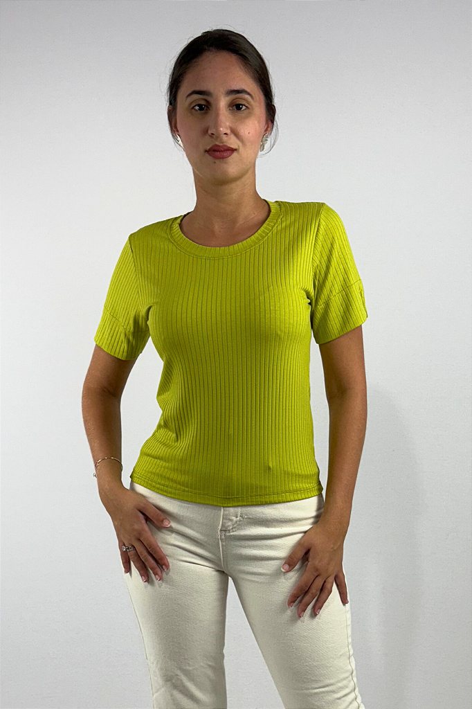 Blusa Feminina com Detalhe na Manga em Viscose Canelado
