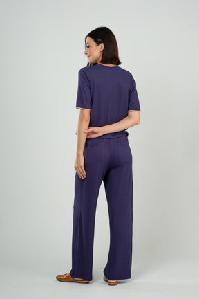 Conjunto Calça e Blusa com Bolsos e Detalhe de Friso em Viscolycra Maquinetado