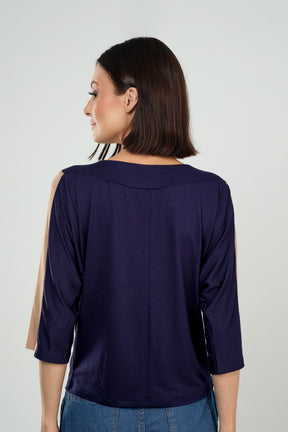 Blusa com Manga 3/4 com Fenda e Detalhe Bicolor em Viscolycra Maquinetado