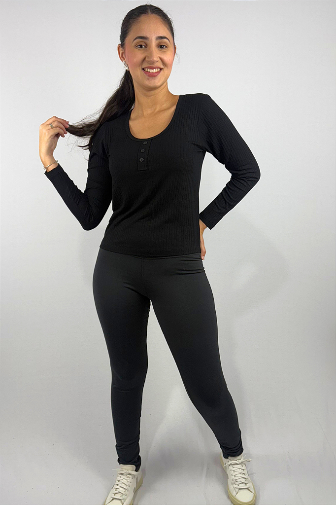 Blusa Manga Comprida com Detalhes de Botões em Viscose Canelado