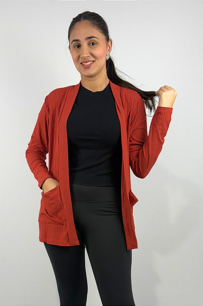 Cardigan com Bolsos em Viscose Canelado