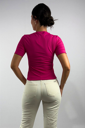 Blusa Feminina com Manga Frufru em Viscose Canelado