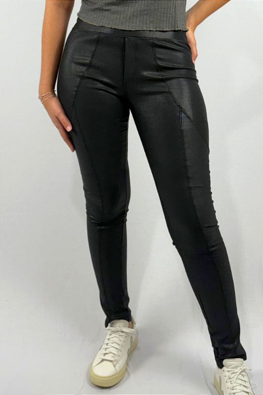 Calça Grossa Estilo Montaria em Cirrê Gorgurinho